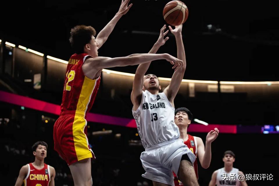 欧博官网代理 - 莎拉波娃在曼联比赛中出色防守，逆转引发热议！